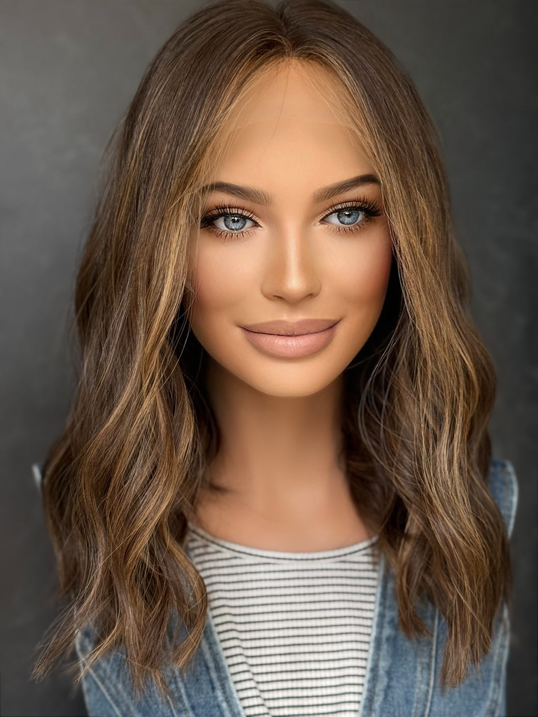 “Lisa” [M] 18” Lace top wig