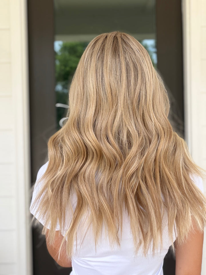Anniston (M) 20” Lace Top Wig