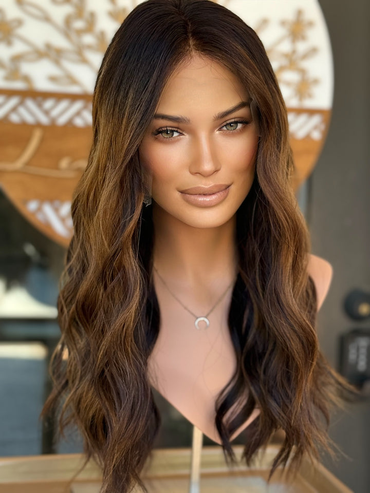 “3B2705” [S] 22” Lace Top Wig
