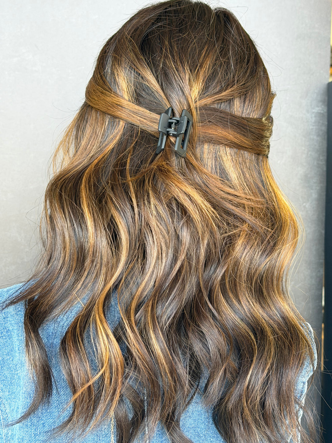 "Junie w/ balayage" 18" [M] Lace Top Wig