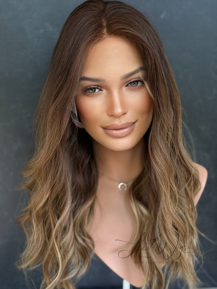 “Augusta” [M] 20” Lace Top Wig