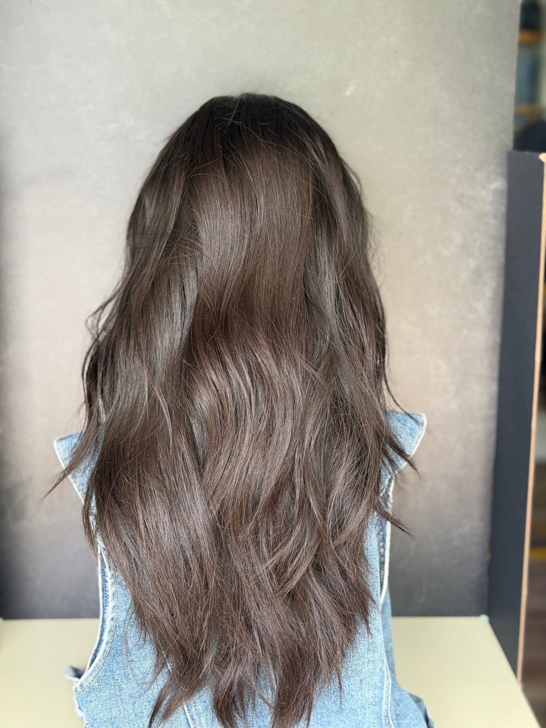 “Jordyn” [m] 22” Lace top wig