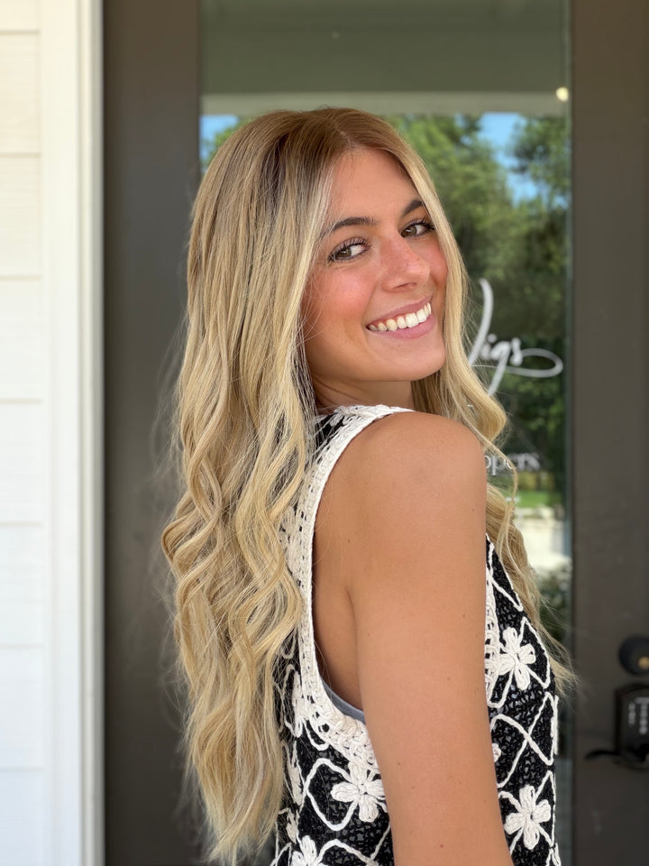 “B3008” (M) 24” Lace Top Wig