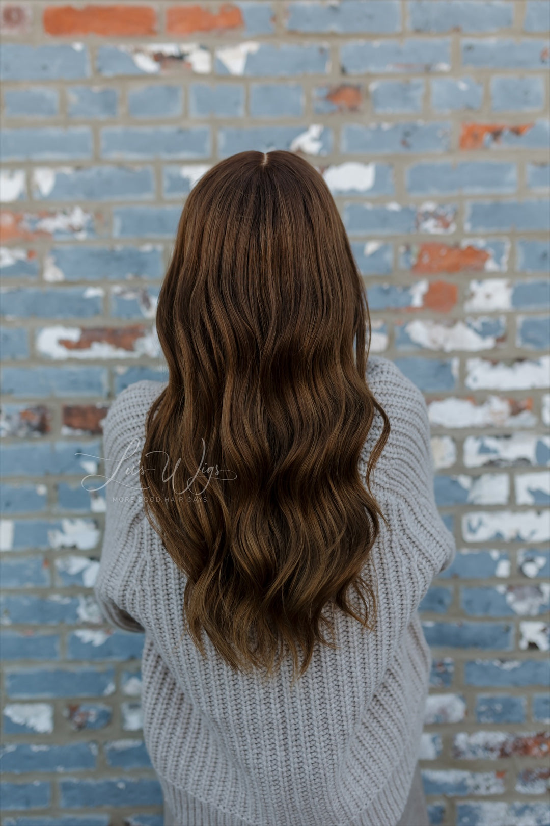 “Zoey” [M] 22” Glam Lace Top Wig