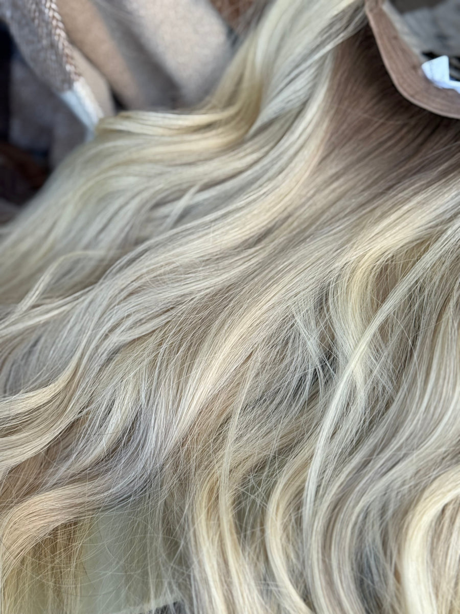 “Bombshell” [M] 22” Lace Top Wig
