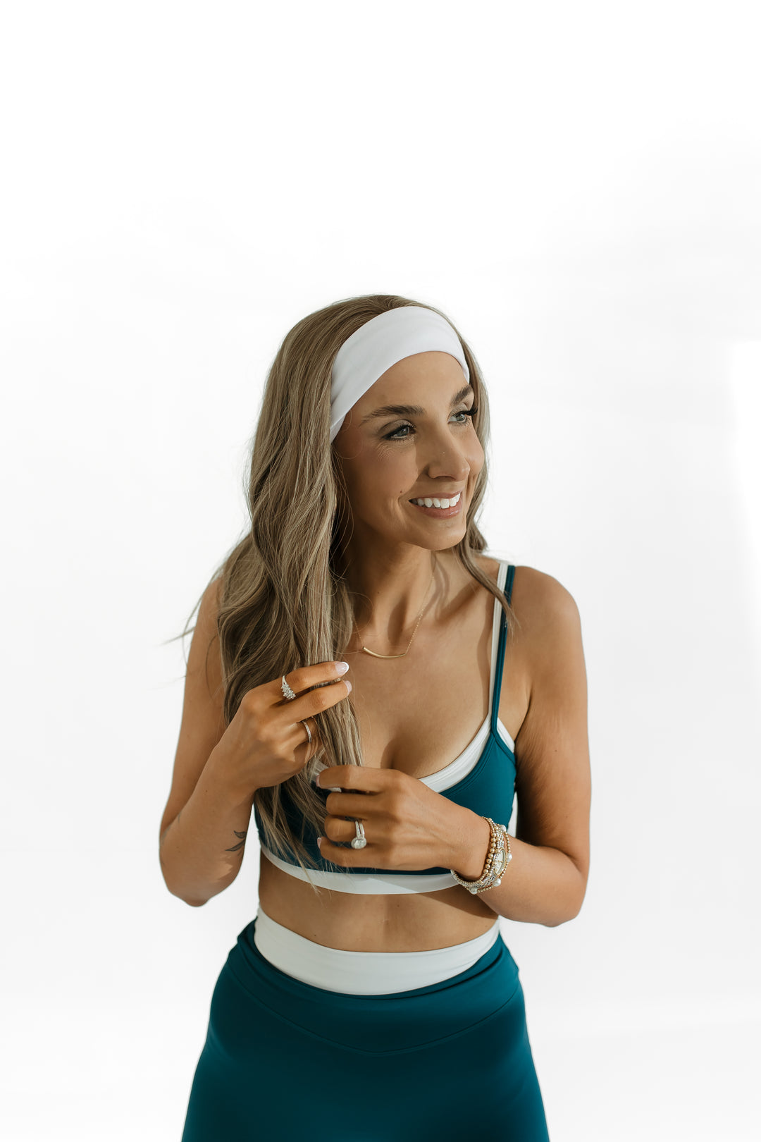 “Daly” Headband Wig