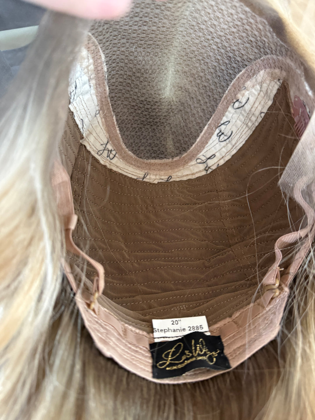 “Stephanie” [M] 20” Lace Top Wig