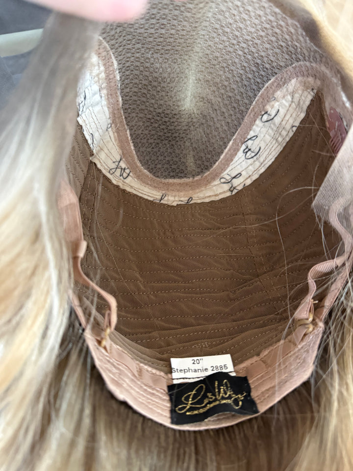 “Stephanie” [M] 20” Lace Top Wig