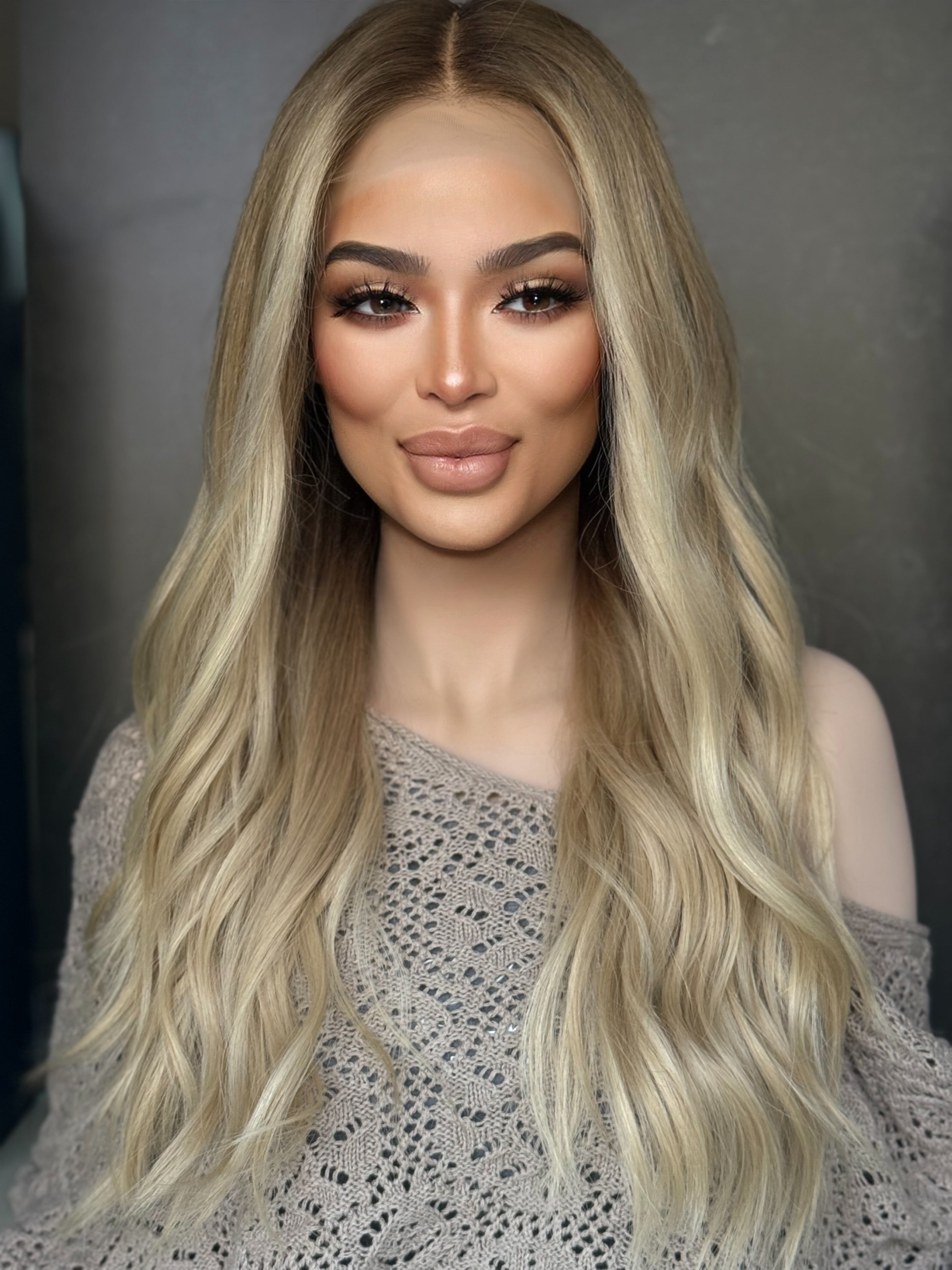 “Aria” [M] 22” Glam Collection