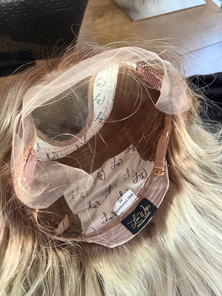 “B3008” (M) 24” Lace Top Wig