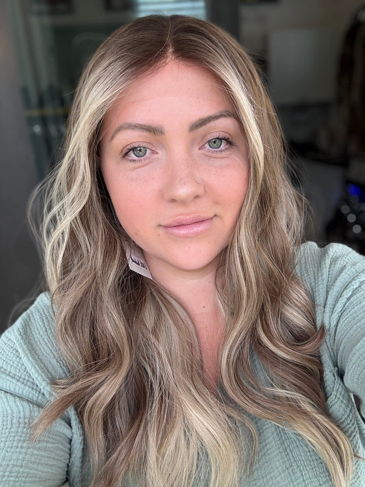 B3003 [S] 22” Lace top wig