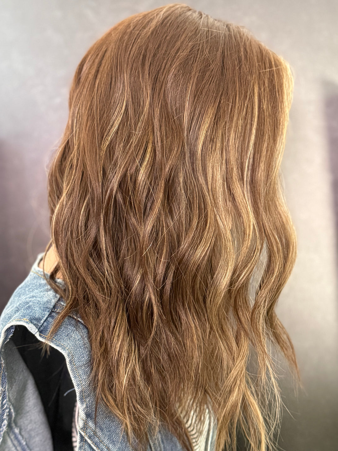 “4b2825” 18” [L] Lace Top Wig