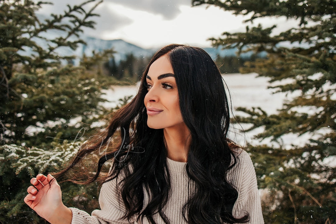 “Jordyn” 22” [M] Lace Top Wig