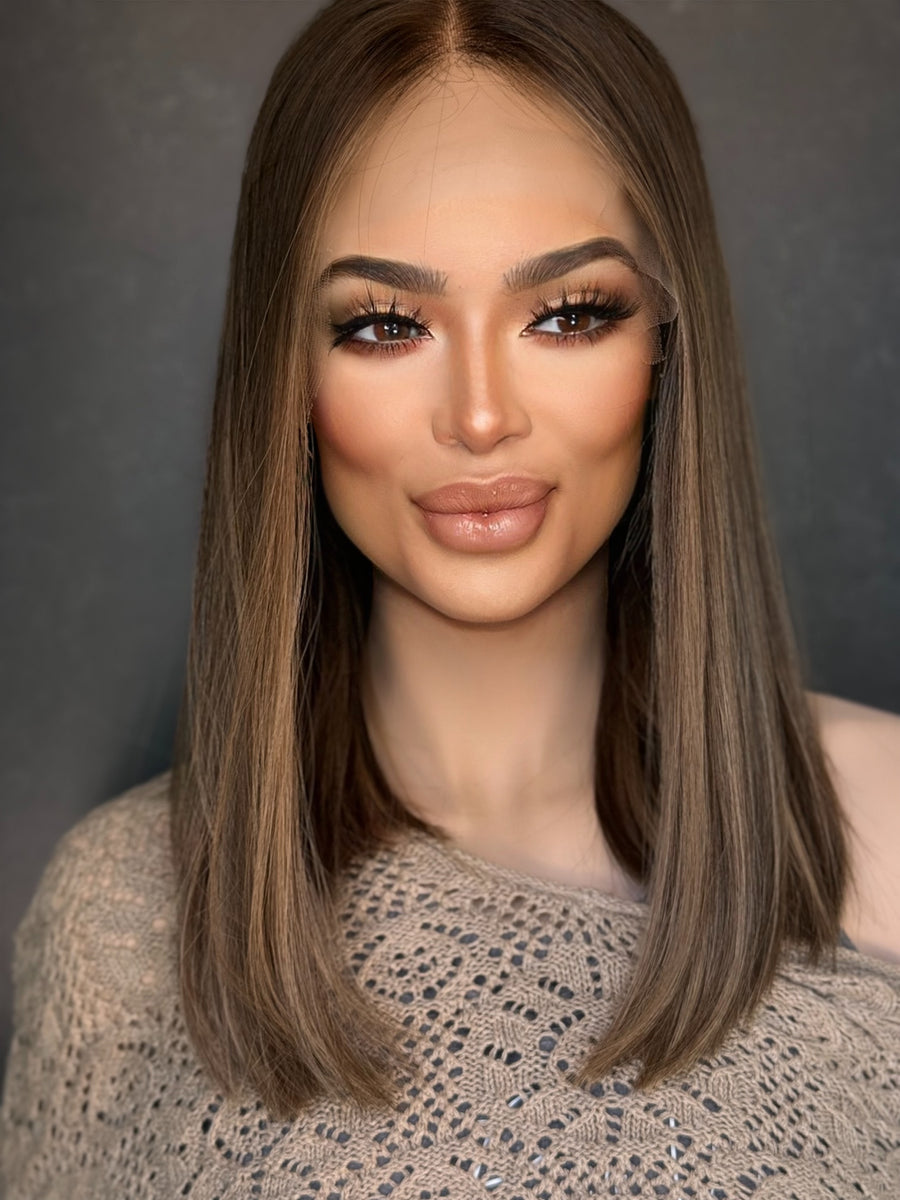 “Latte Swirl” [S] 16” Lace Top Wig