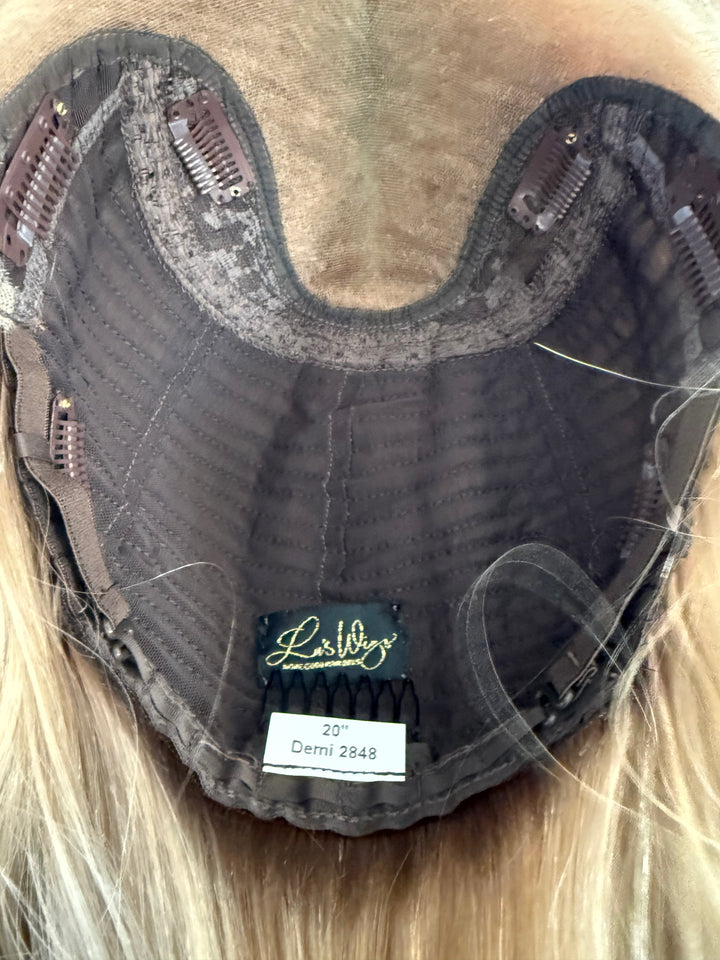 “Demi” [10x11] 20” Lace Top Topper