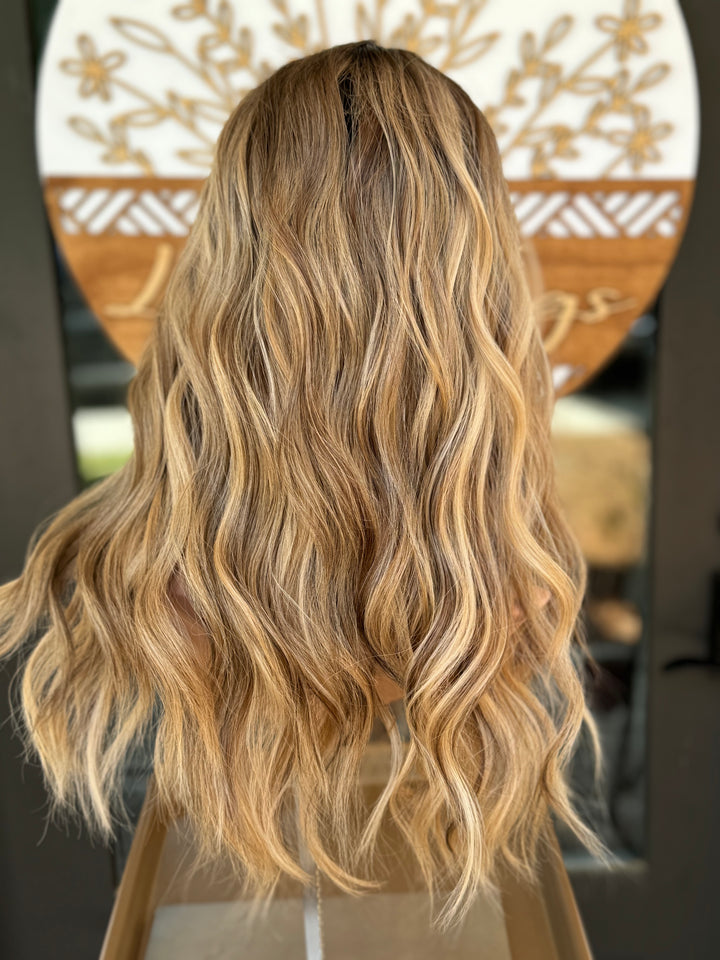“LT2775” [10x10] 21” Lace Top Topper
