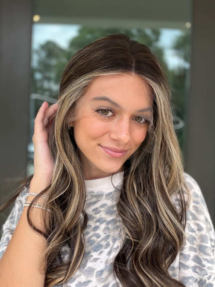 Stella (M) 22” Lace Top Wig