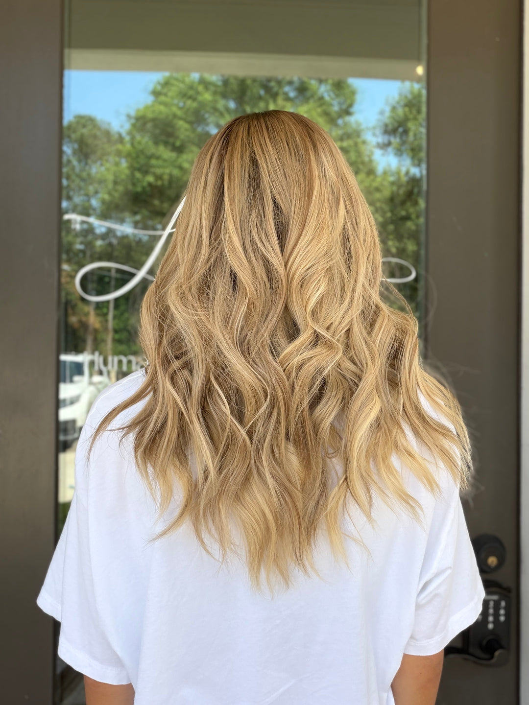 “Bentley” [M] 20” Lace Top Wig