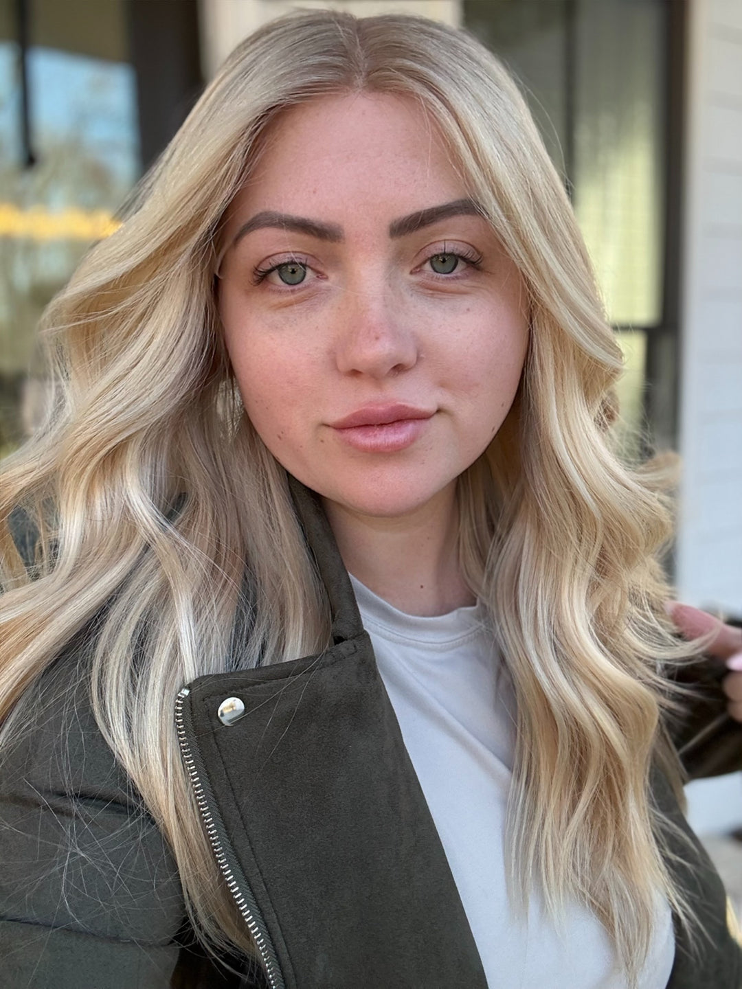 “Demi” 22” [S] Lace Top Wig