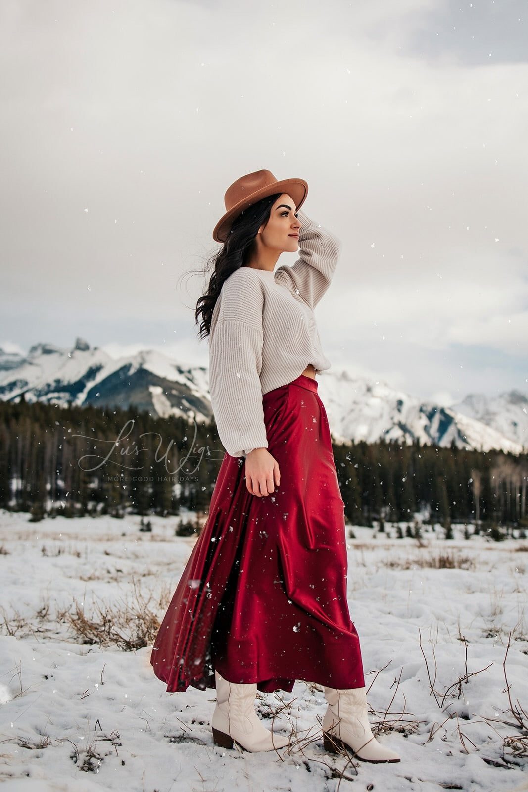 “Jordyn” 22” [M] Lace Top Wig