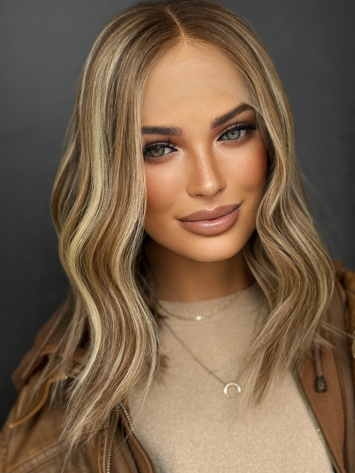 “Khloe” [L] 14” Lace Top Wig