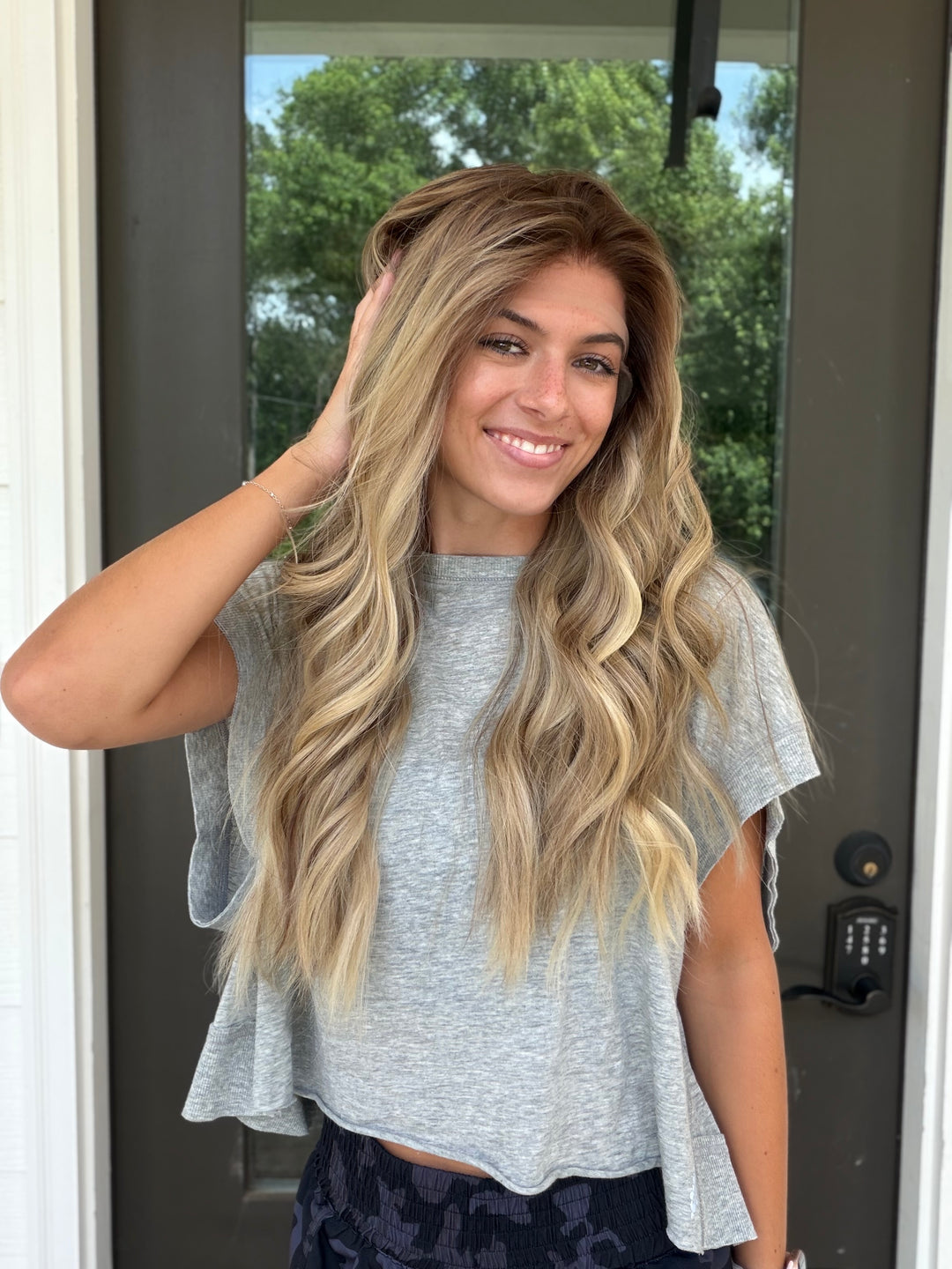 “B3009” (L) 24” Lace Top Wig