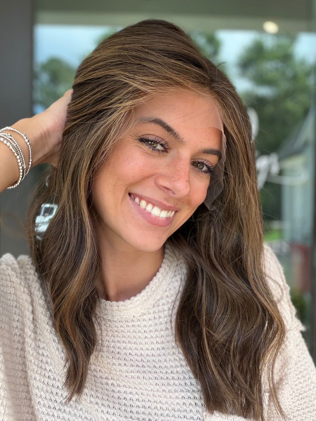 “Lisa” [M] 18” Lace top wig