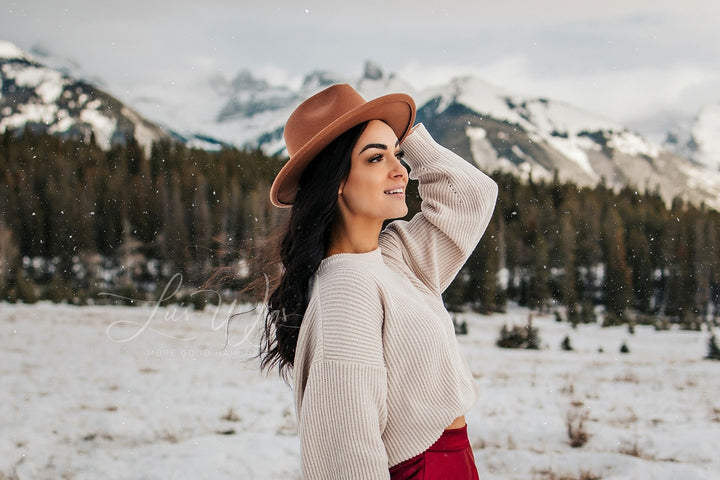 “Jordyn” 22” [M] Lace Top Wig