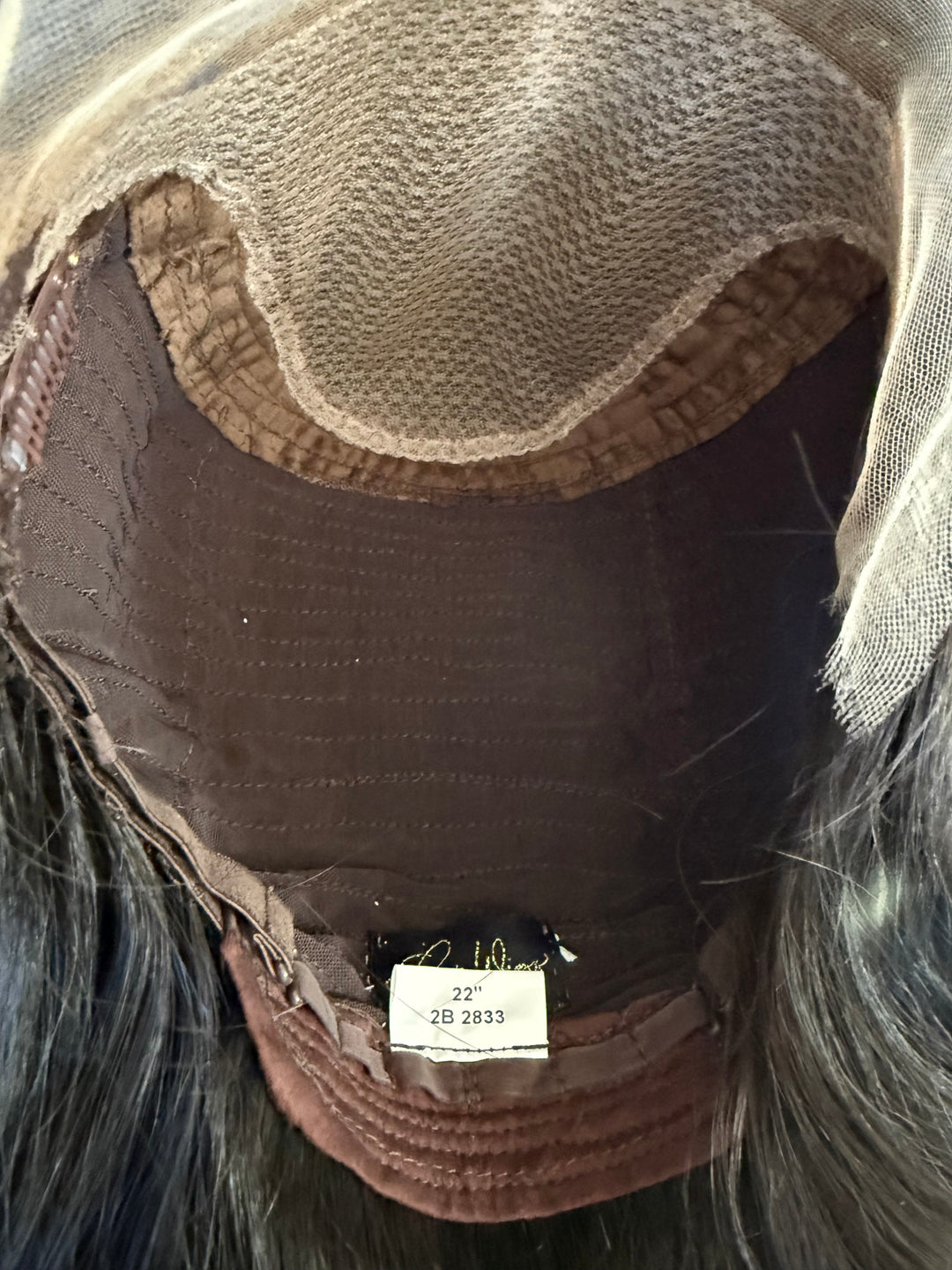 “Jordyn” [M] 22” Lace Top Wig