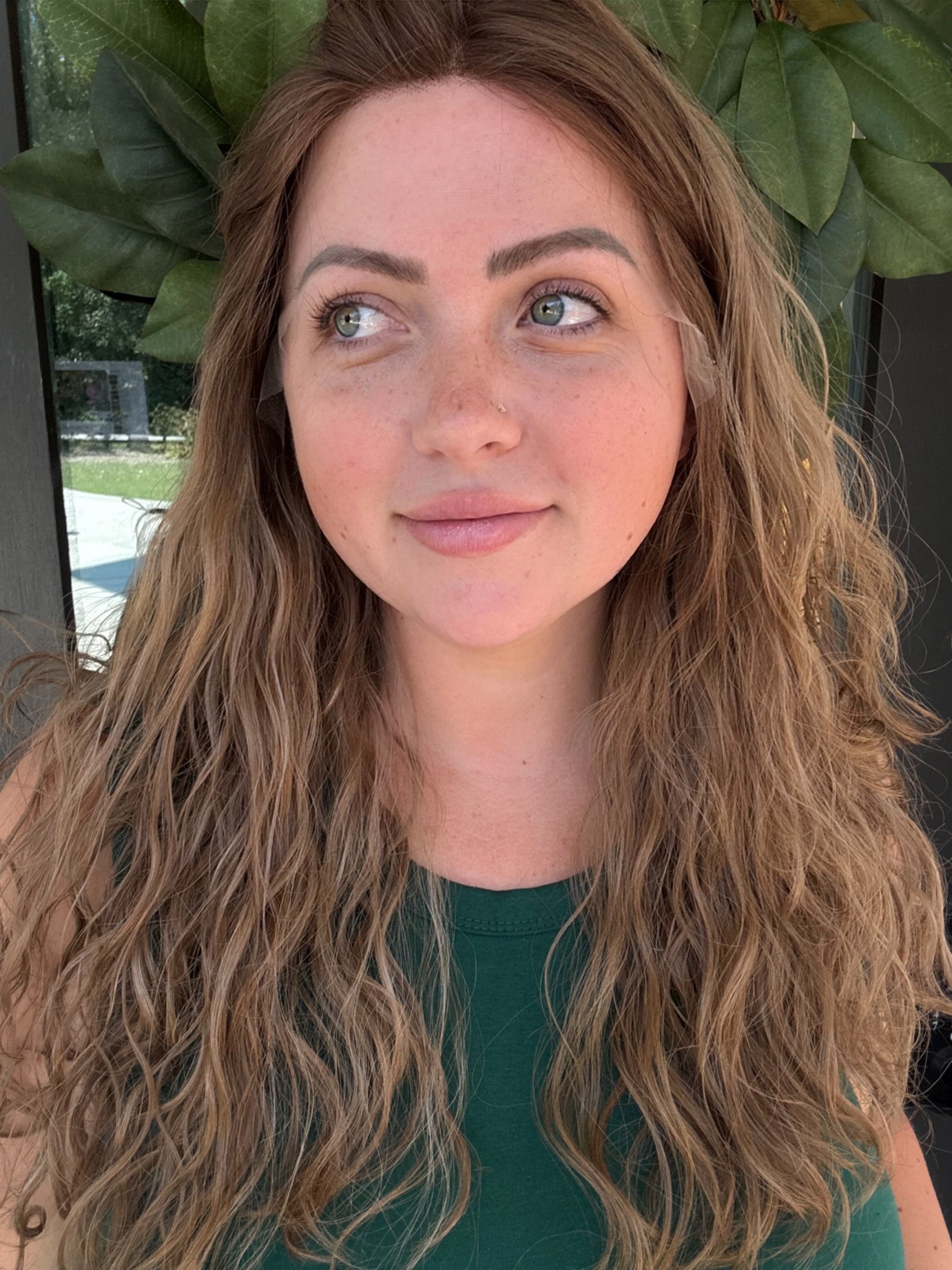 “Jessi” [S] 22” Wavy Lace Top Wig