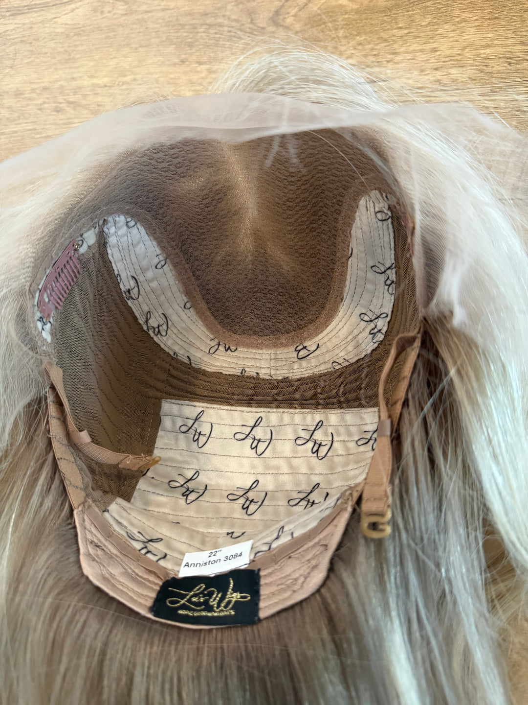 Anniston (S) 22” Lace Top Wig