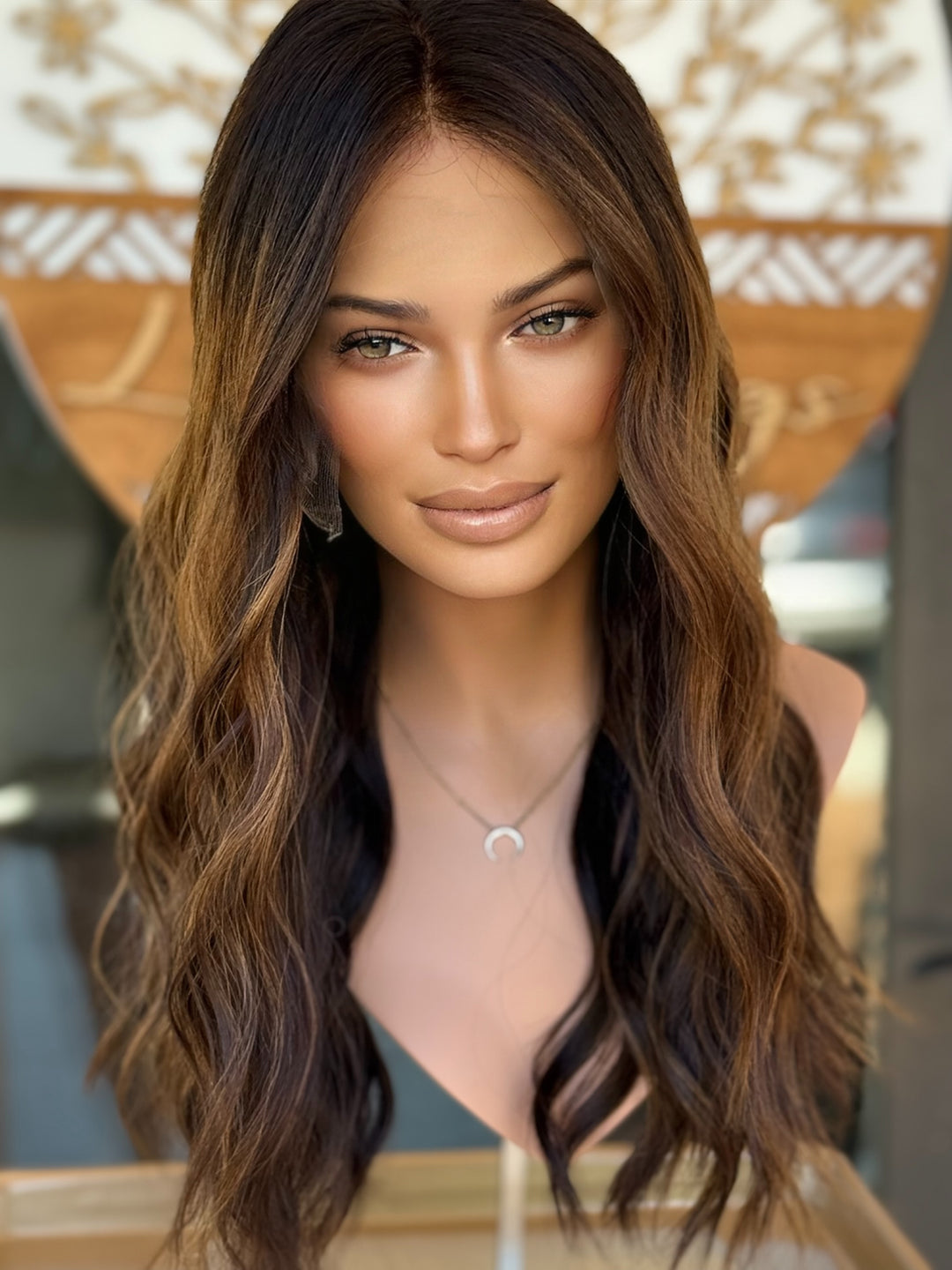 “3B2705” [S] 22” Lace Top Wig