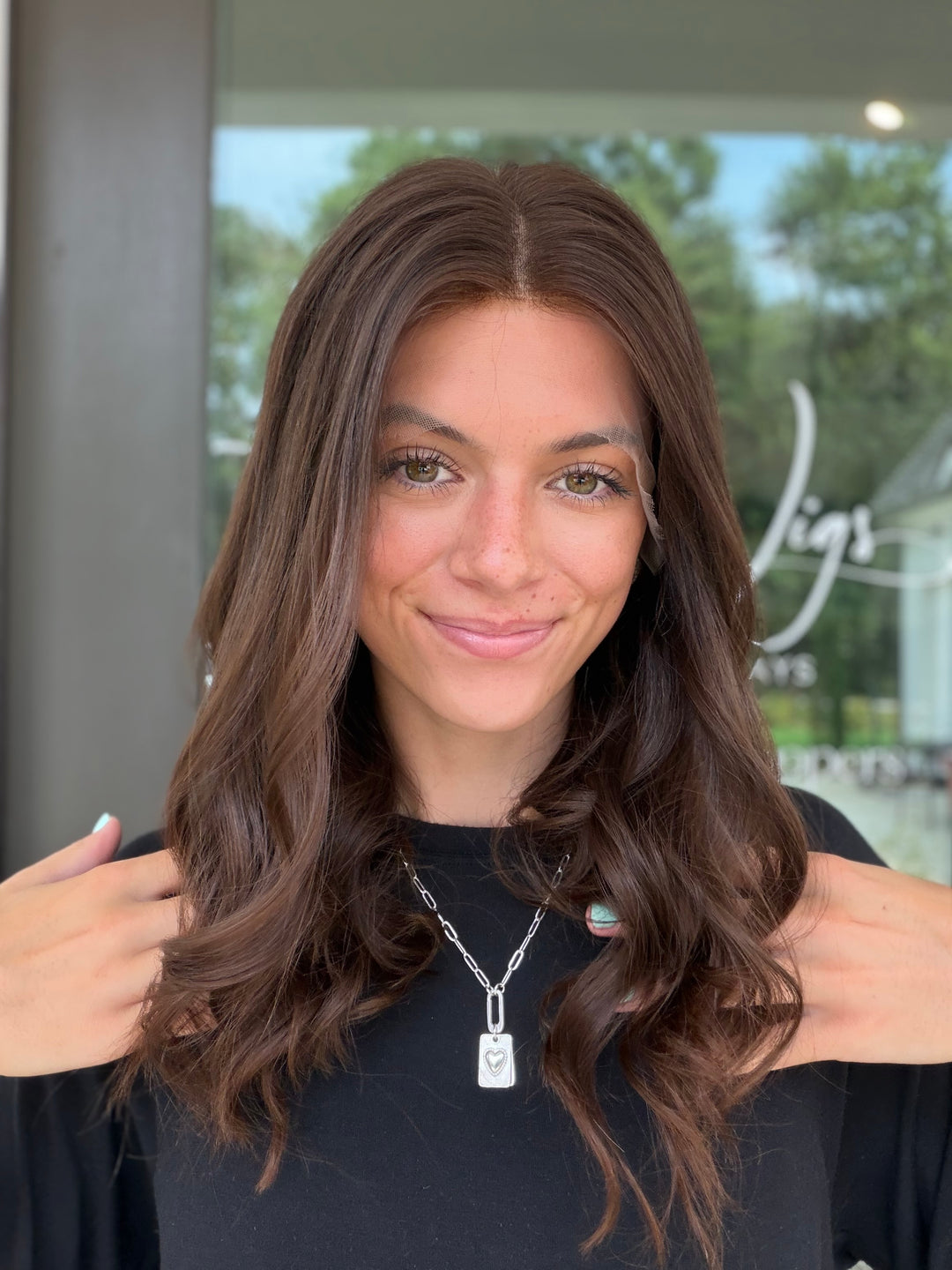Bella (M) 18” Lace Top Wig