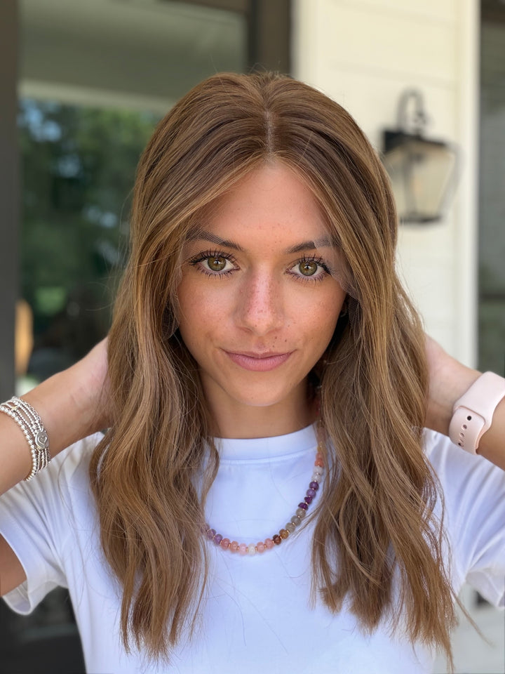 “Autumn” [S] 18” Lace Top Wig
