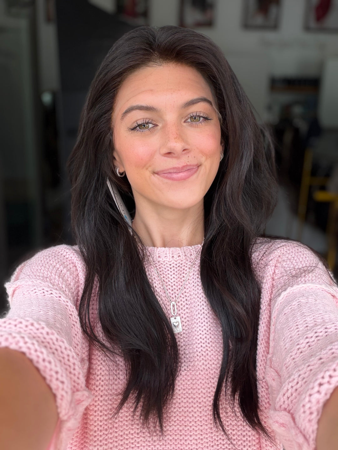 “Jordyn” [m] 22” Lace top wig