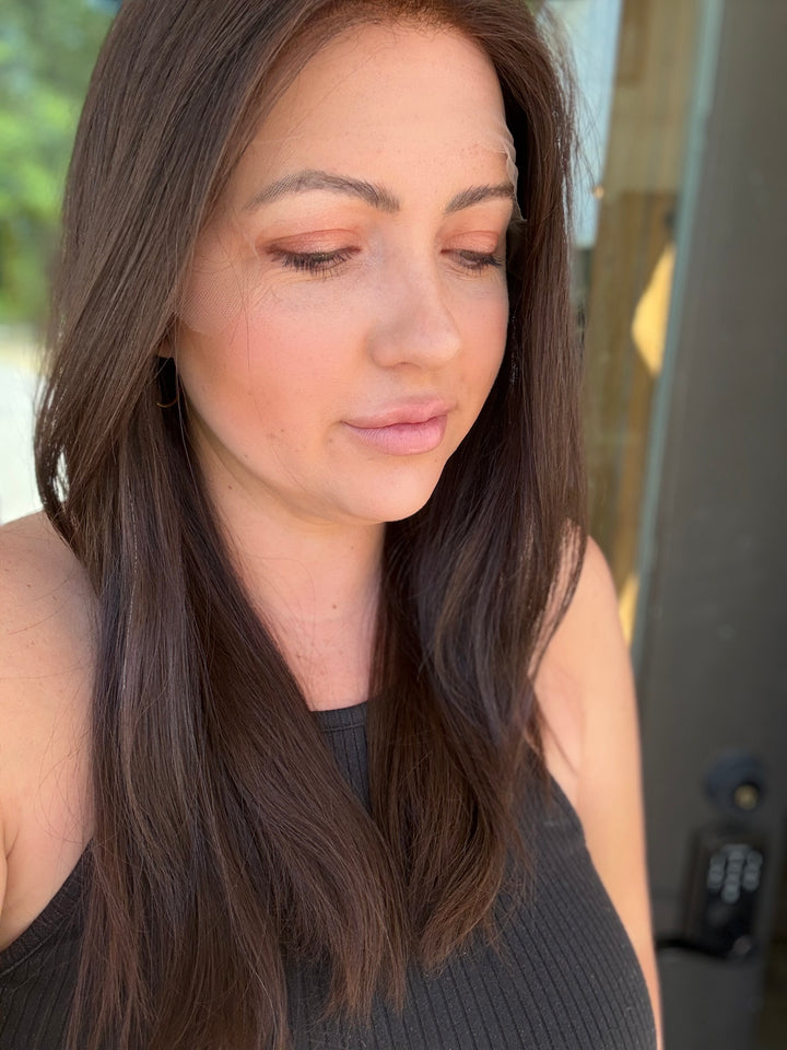 “Lauren” [M] 20” Euro Lace Top Wig