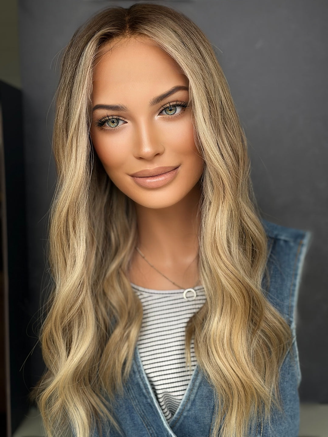 "B612" 20" [10x11]  Lace Top Topper