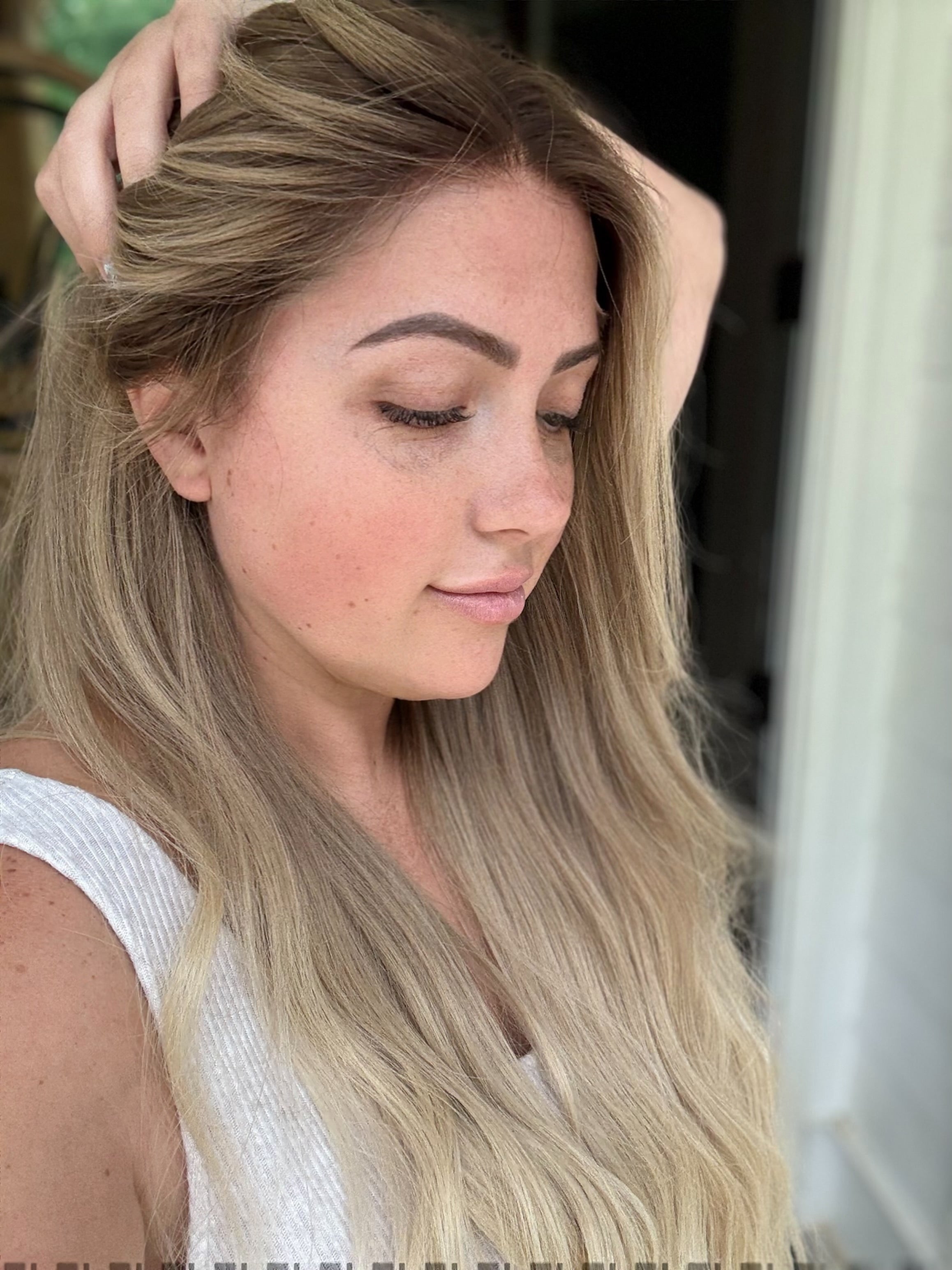 “Elizabeth” [S] 26” Glam Collection Wig