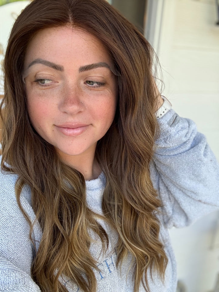 “Augusta” [M] 22” Lace Top Wig