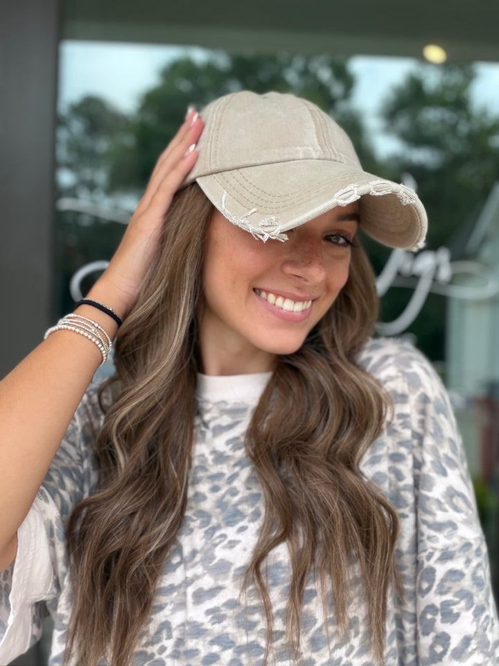 RESALE: SS-0003 “Kathy” Hat Wig (M) 22”