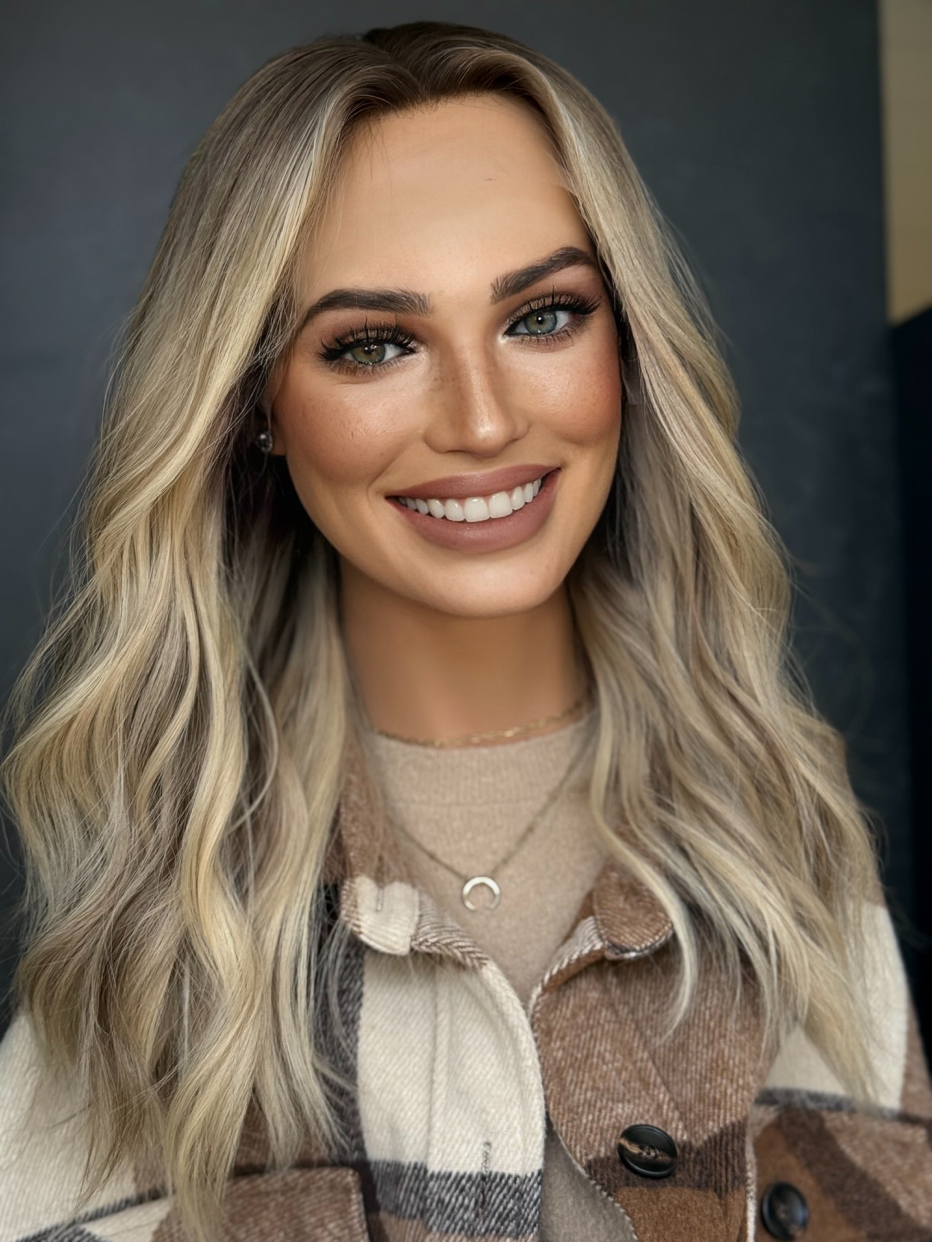 “B2827” [S] 18” Lace Top Wig