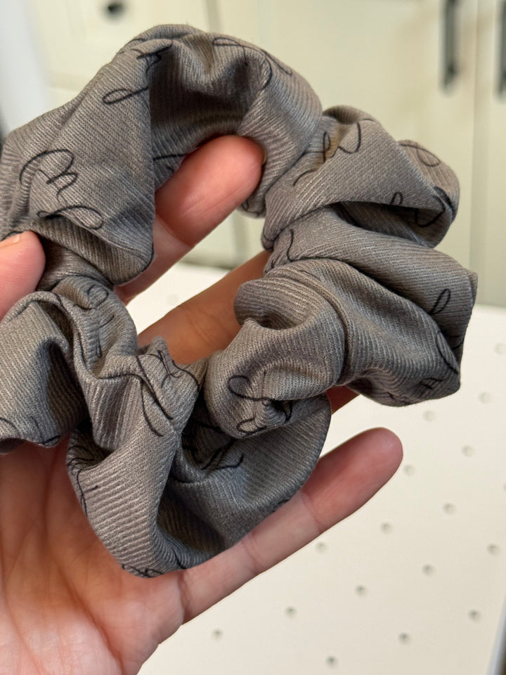 Lu’s Wigs Scrunchie