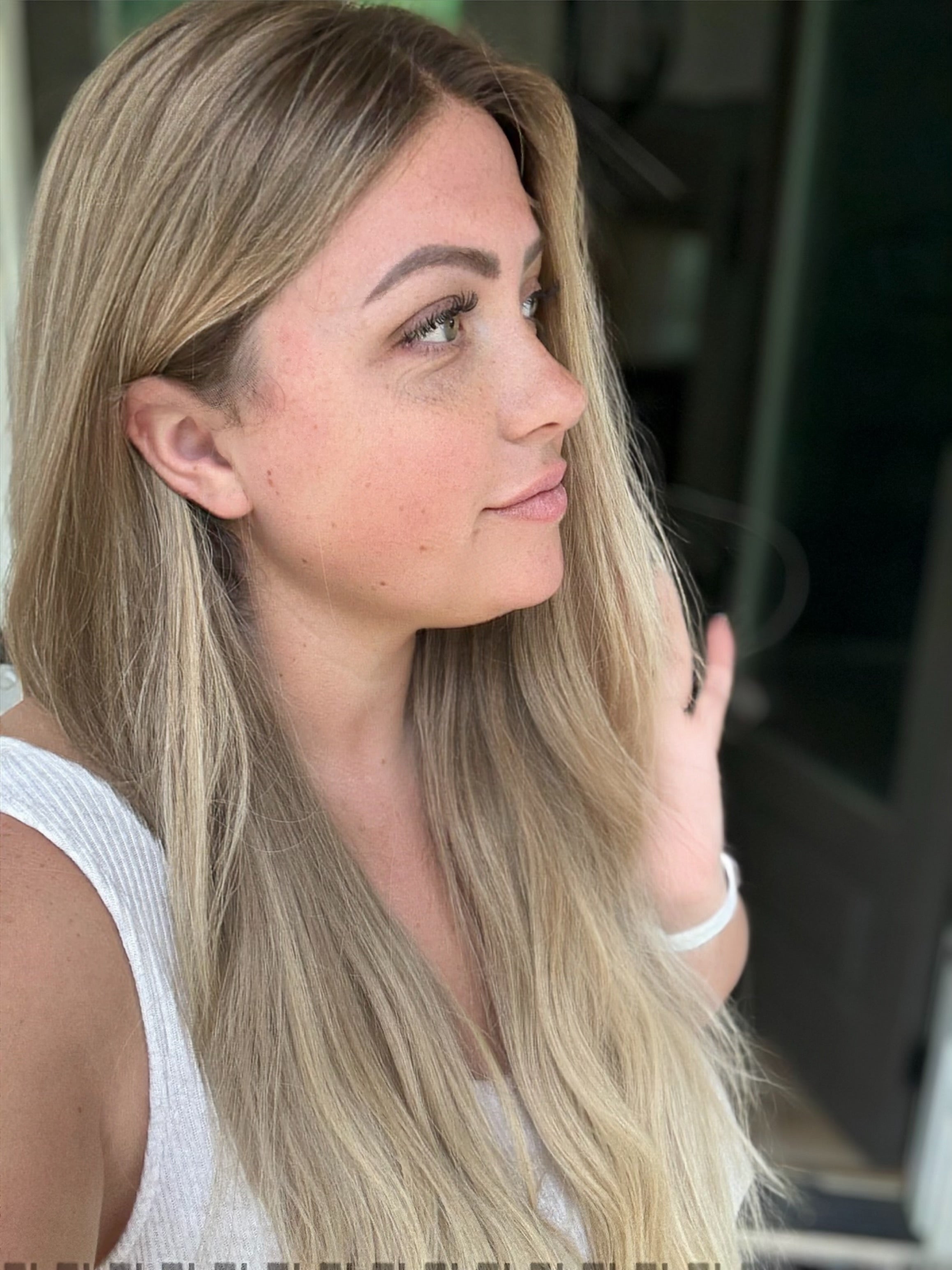 “Elizabeth” [S] 26” Glam Collection Wig