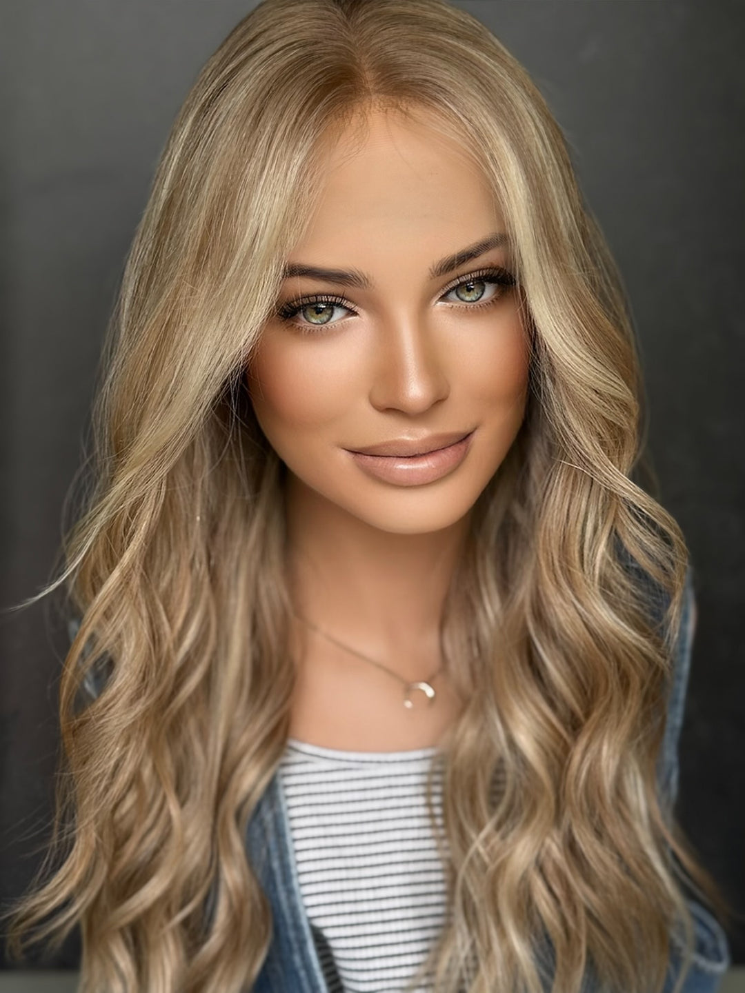 “Anniston” [10x10] 22” lace top topper