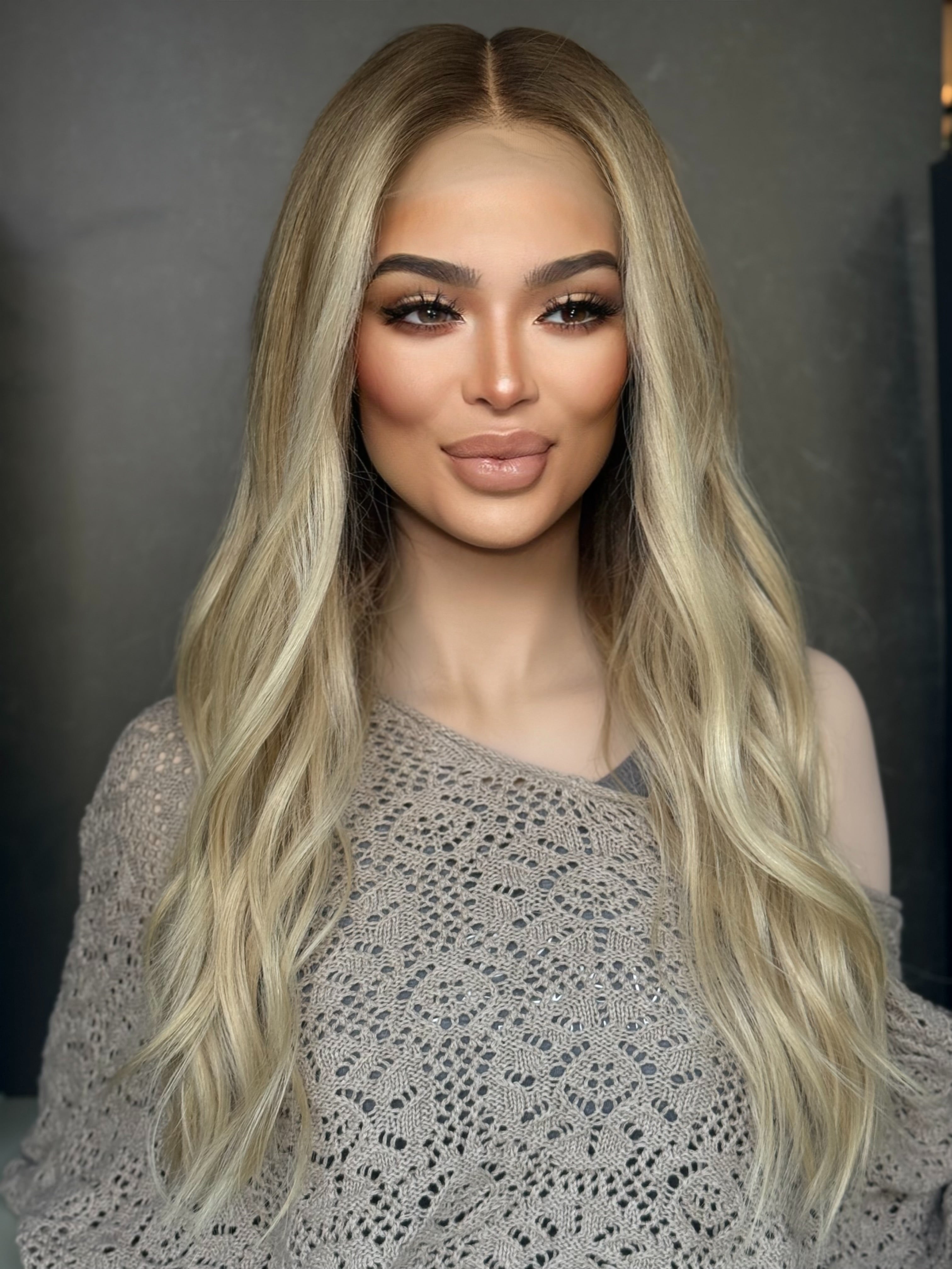 “Aria” [M] 22” Glam Collection
