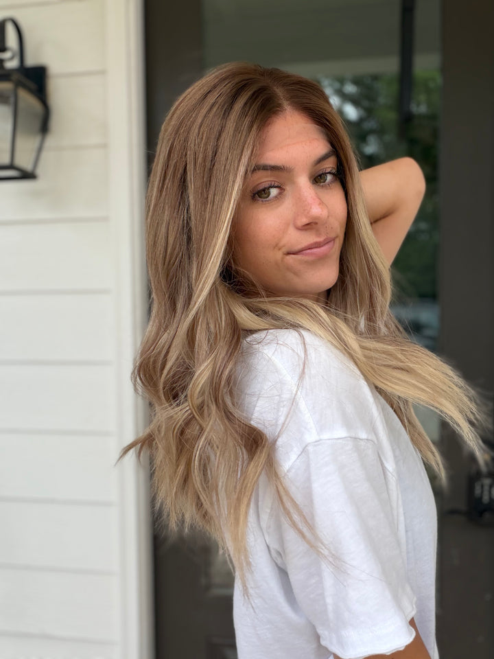 “B3015” (S) 20” Lace Top Wig