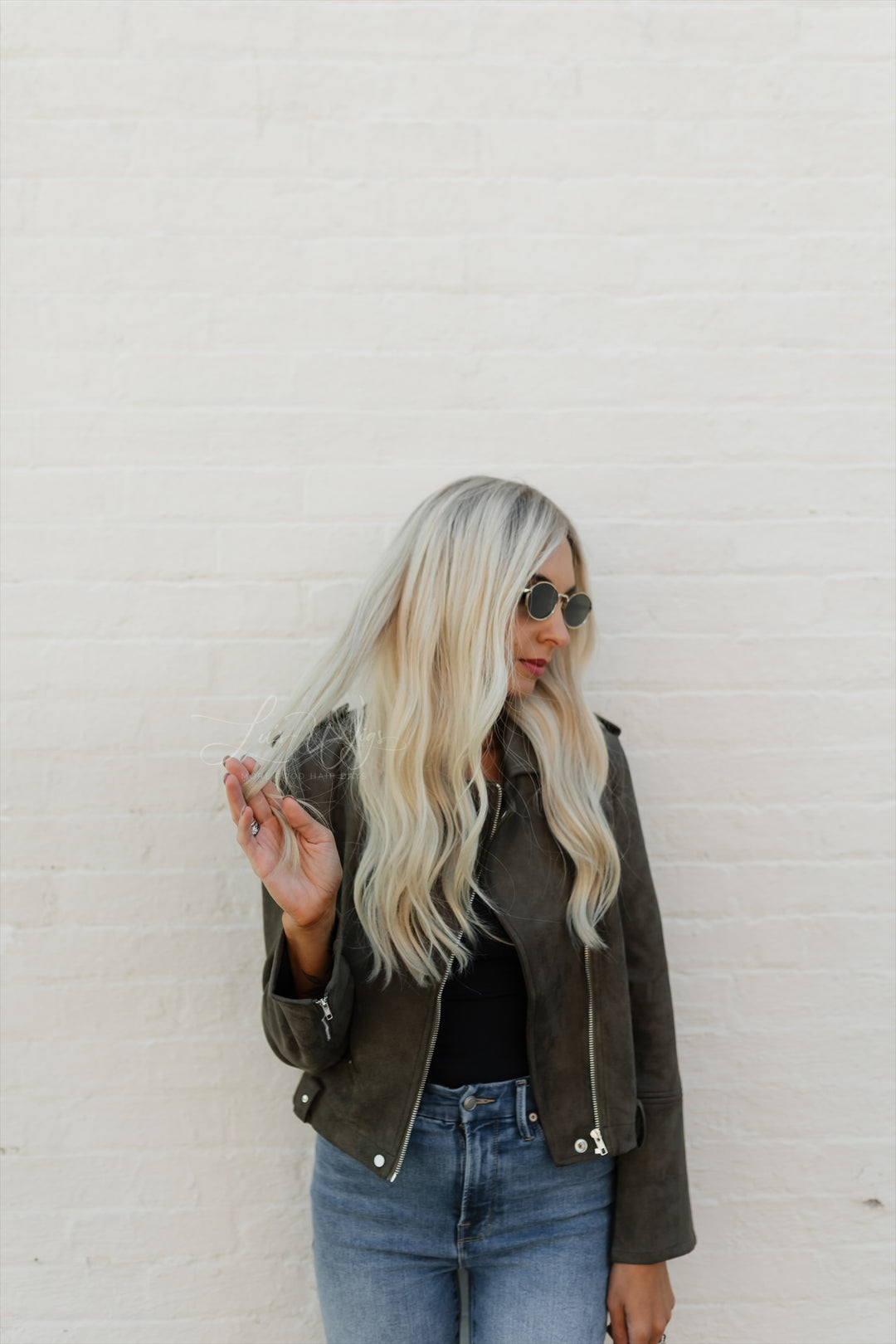 “Ivy” [M] Glam Co. 22” Lace Top Wig