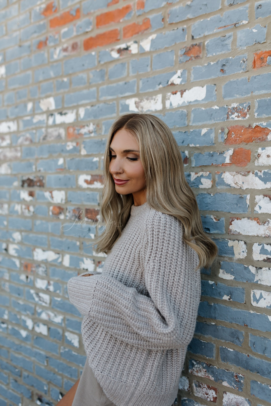 “Evangeline” [M] 20” Glam Lace Top Wig