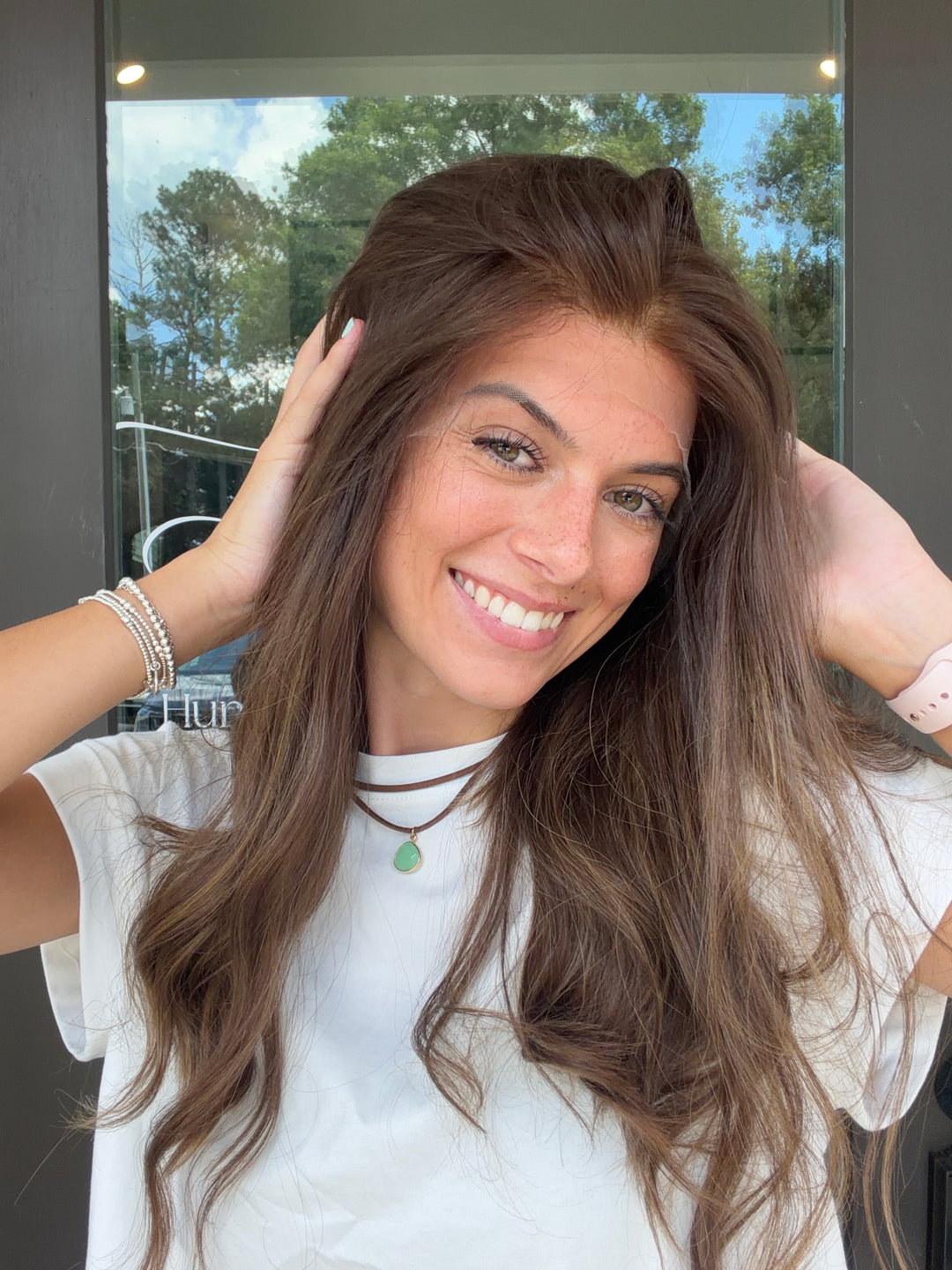Mel 20" Euro Lace Top Wig – Medium Brown with highlights Large Cap | Lu&