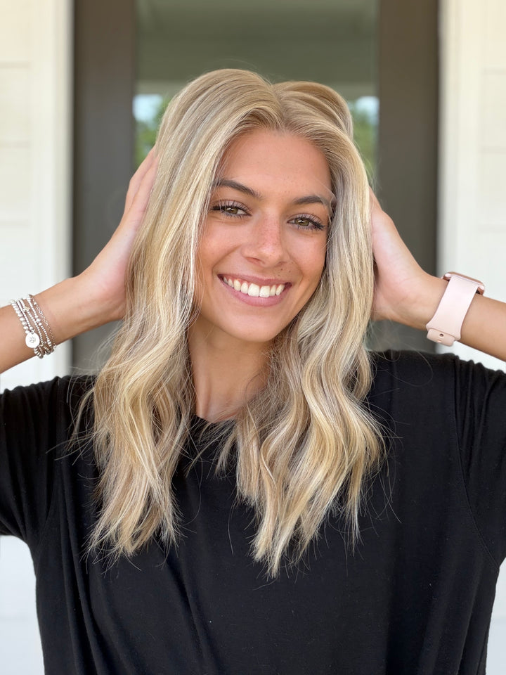 Anniston (XS) 18” Lace Top Wig